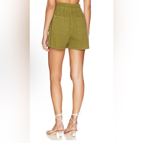 Blank NYC NWT Out of Office High Waisted Olive Green Shorts in 100% Cotton. - Picture 2 of 10